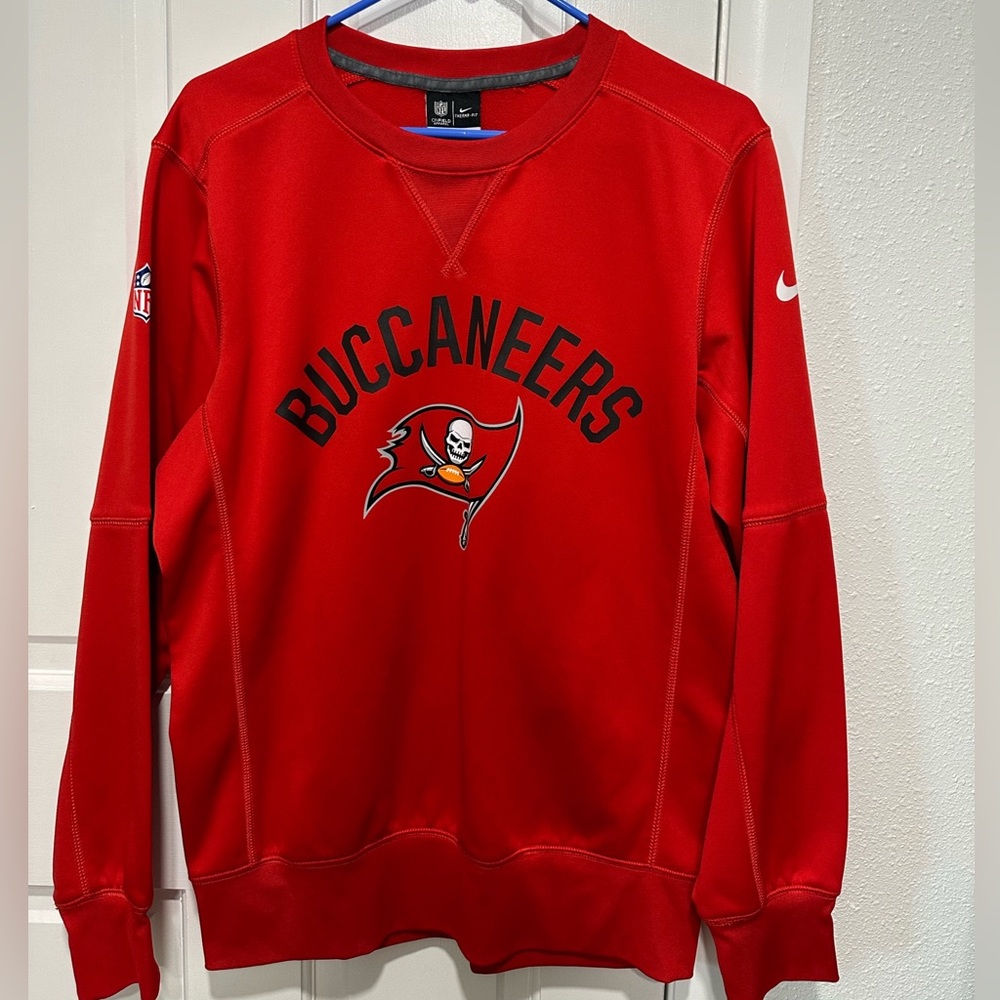 Nike NFL Buccaneers sweatshirt in red size small